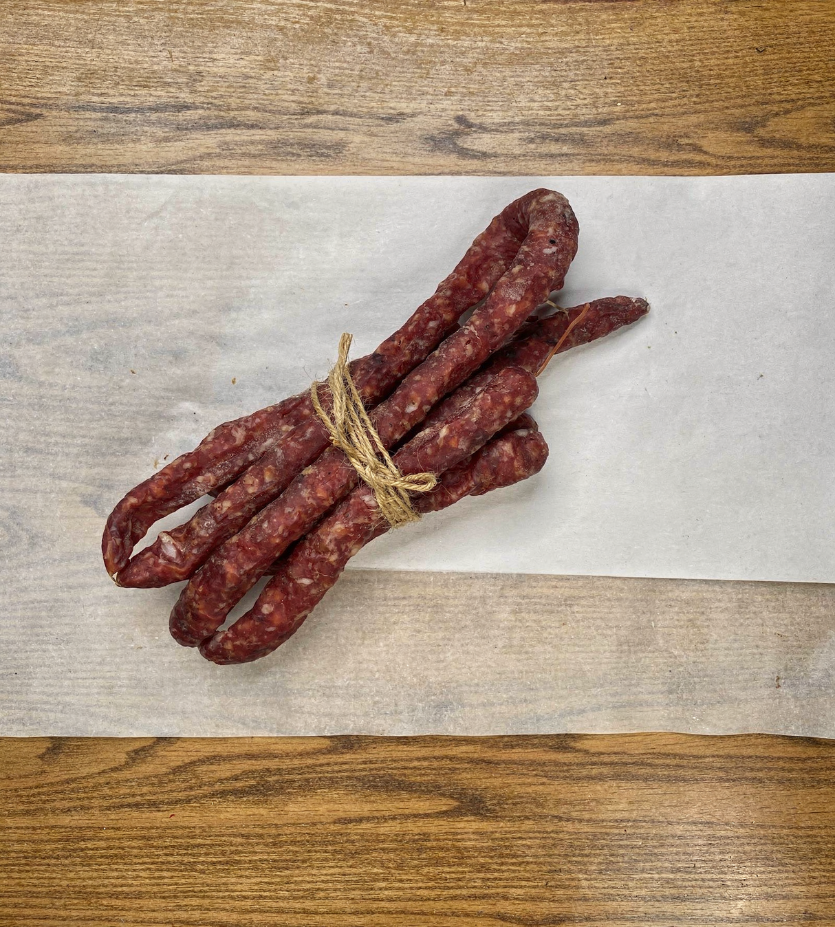 Vytintos kiaulienos dešrelės „KABANOSI“, 200 g