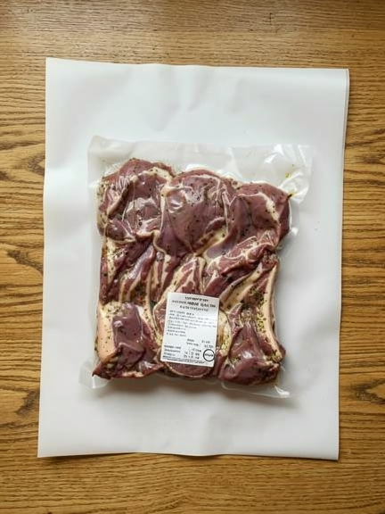 Veršienos nugarinė su kauliuku ir prieskoniais 0,75 kg