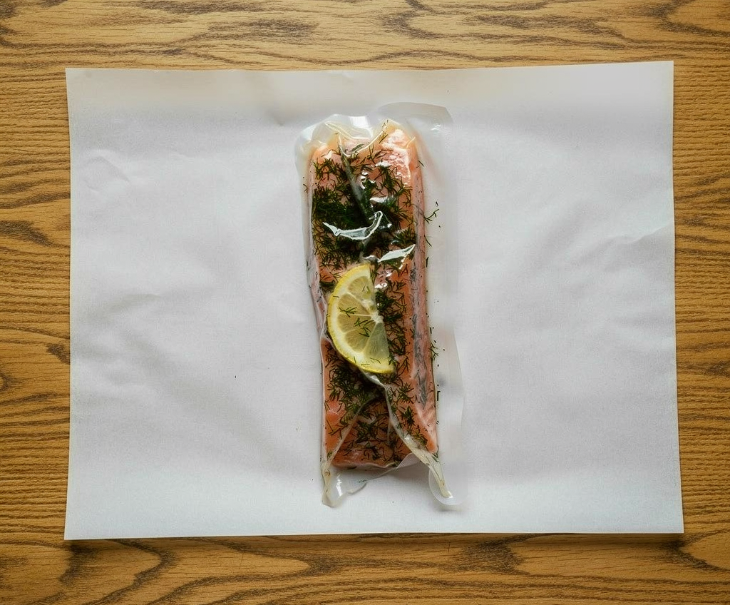 Lašiša su citrinomis ir krapais (kepimui) ~200 g.