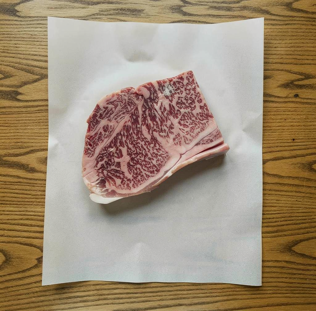 Japoniškos WAGYU jautienos nugarinės kepsnys (~220 g.)